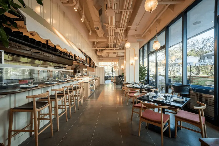 Alice restaurant dining room 3